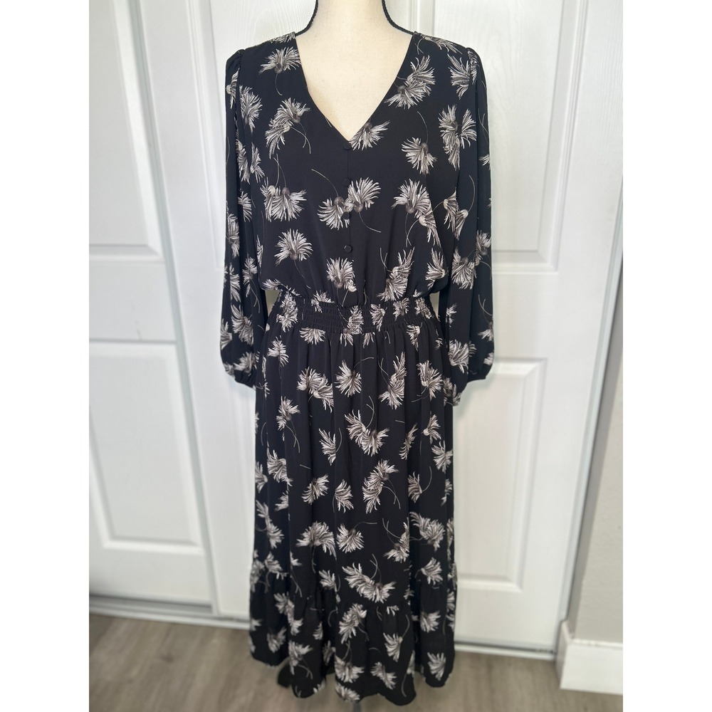 Talbots Womens Black White Floral Smocked Waist Maxi Dress Size 12 Minimalist